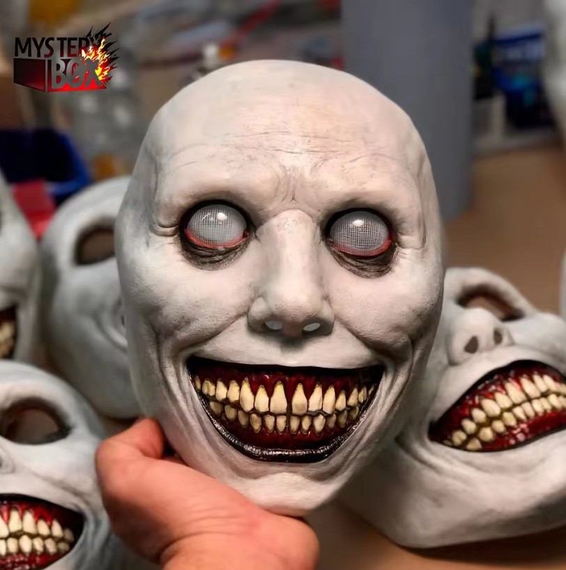 High Quality White & Green Horror Prank Latex Smiling Demon Mask Halloween Costume Accessory Party & Funny Masks